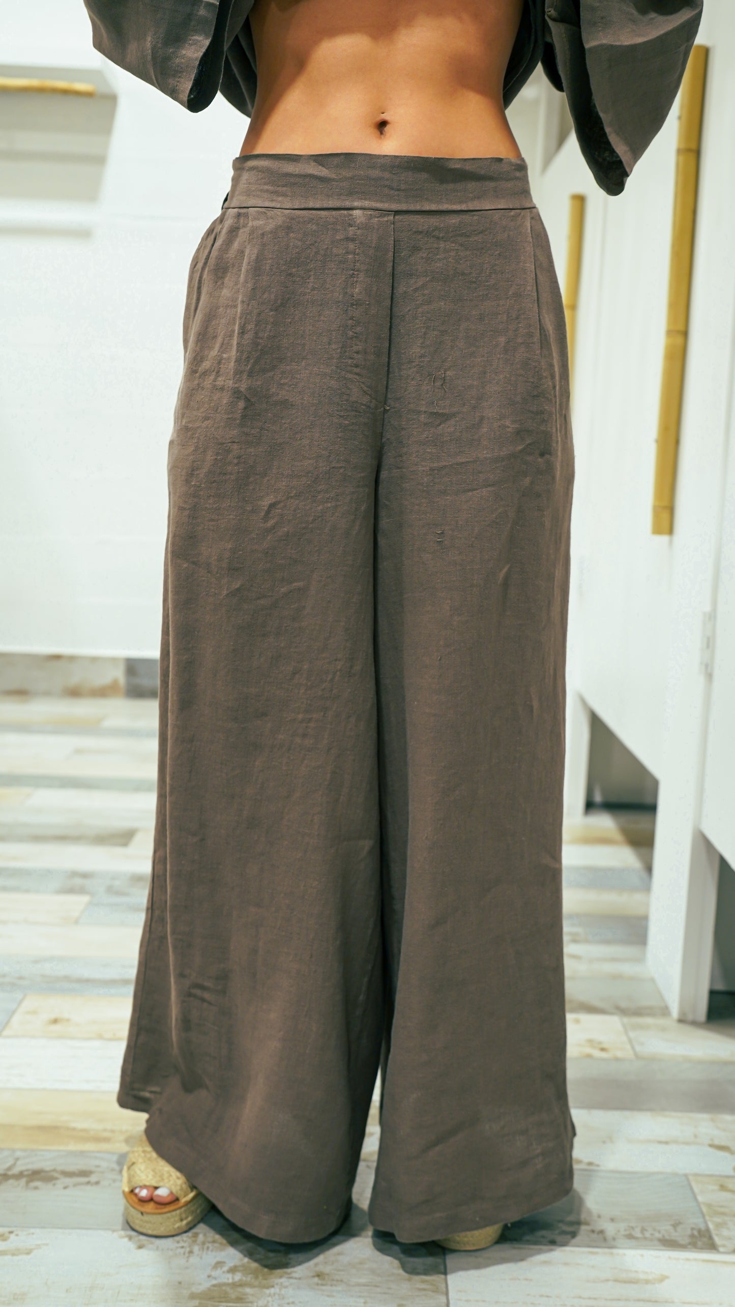 100% linen women’s pants.