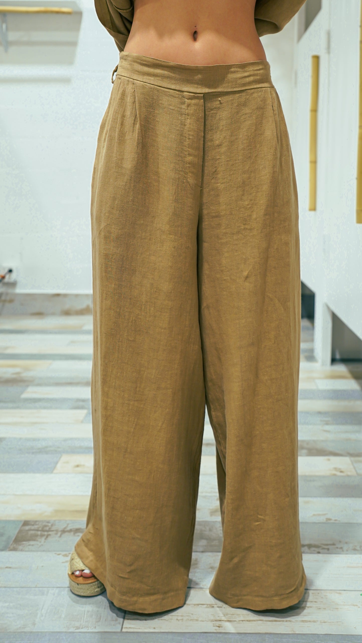 100% linen women’s pants.