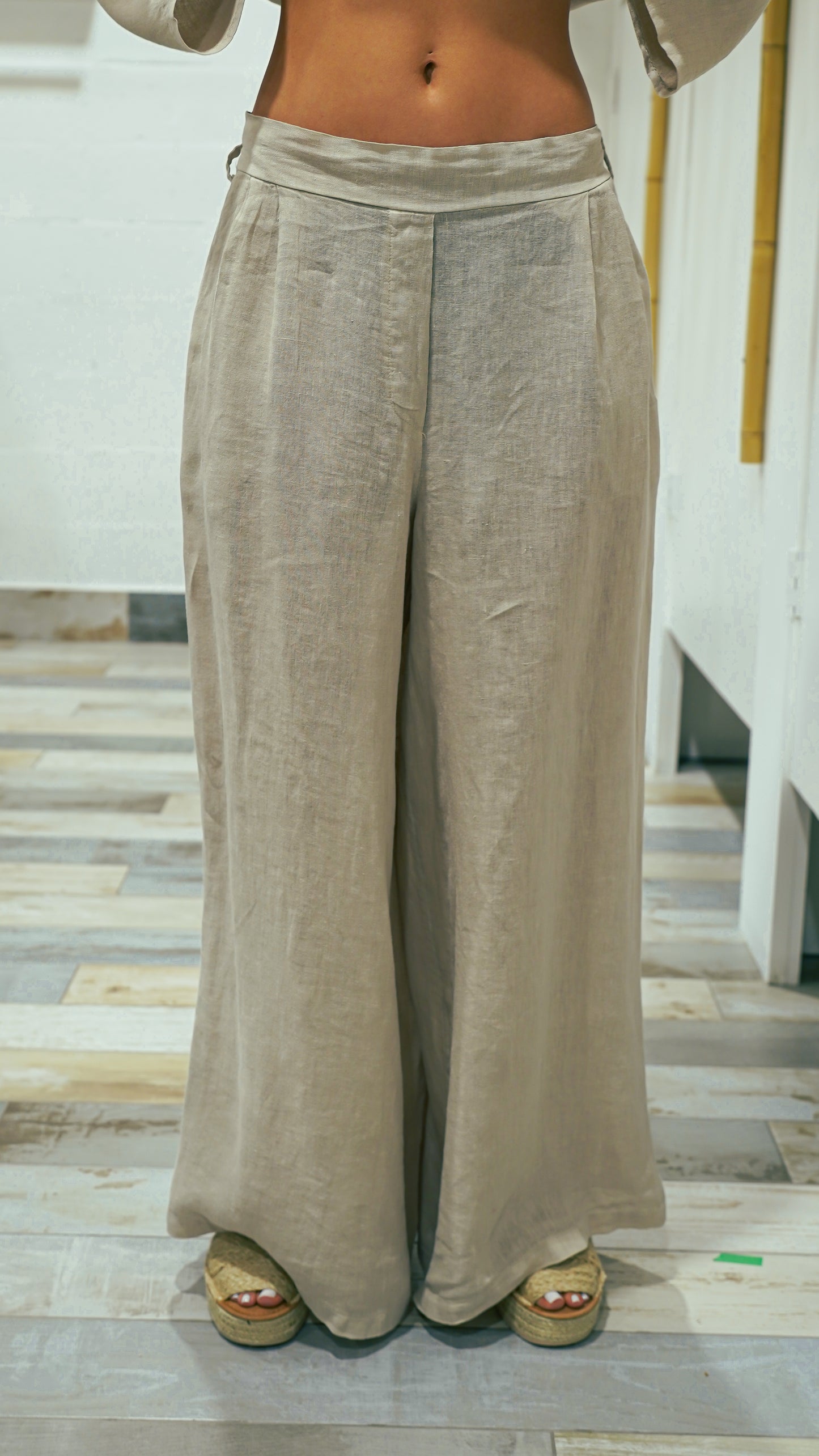 100% linen women’s pants.