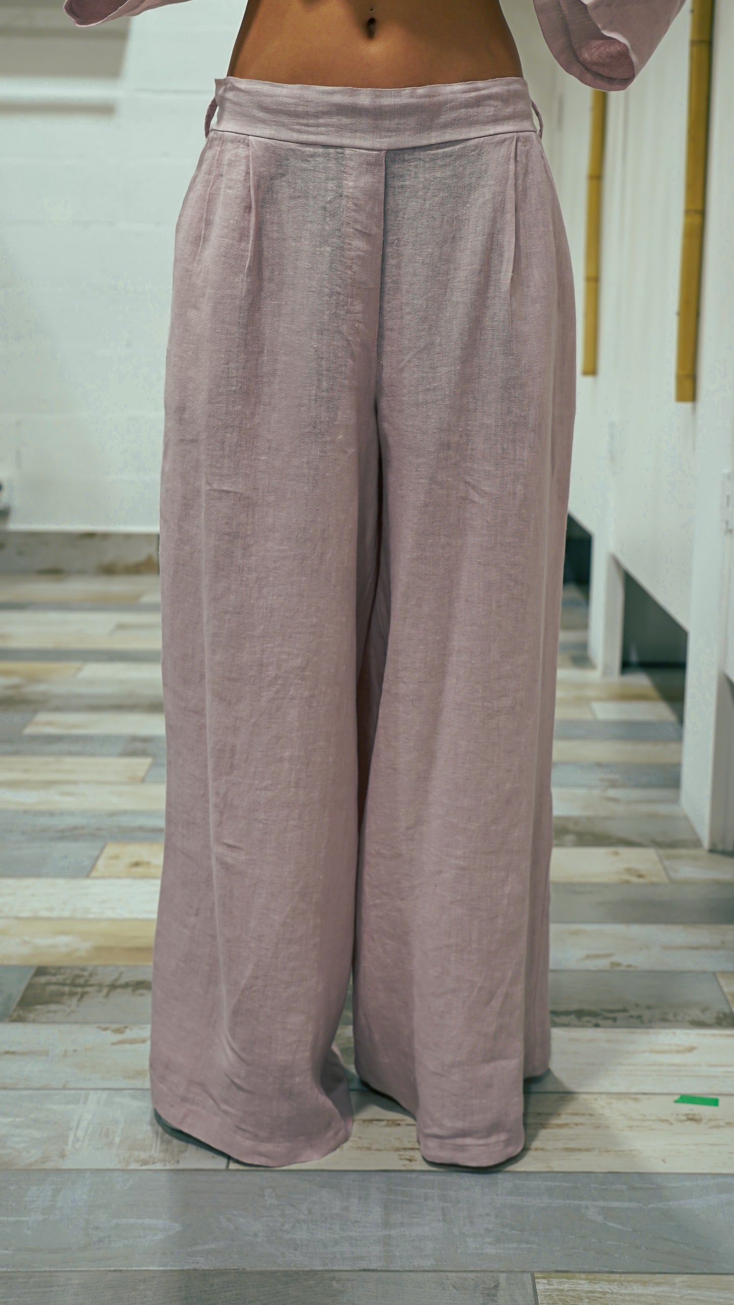 100% linen women’s pants.