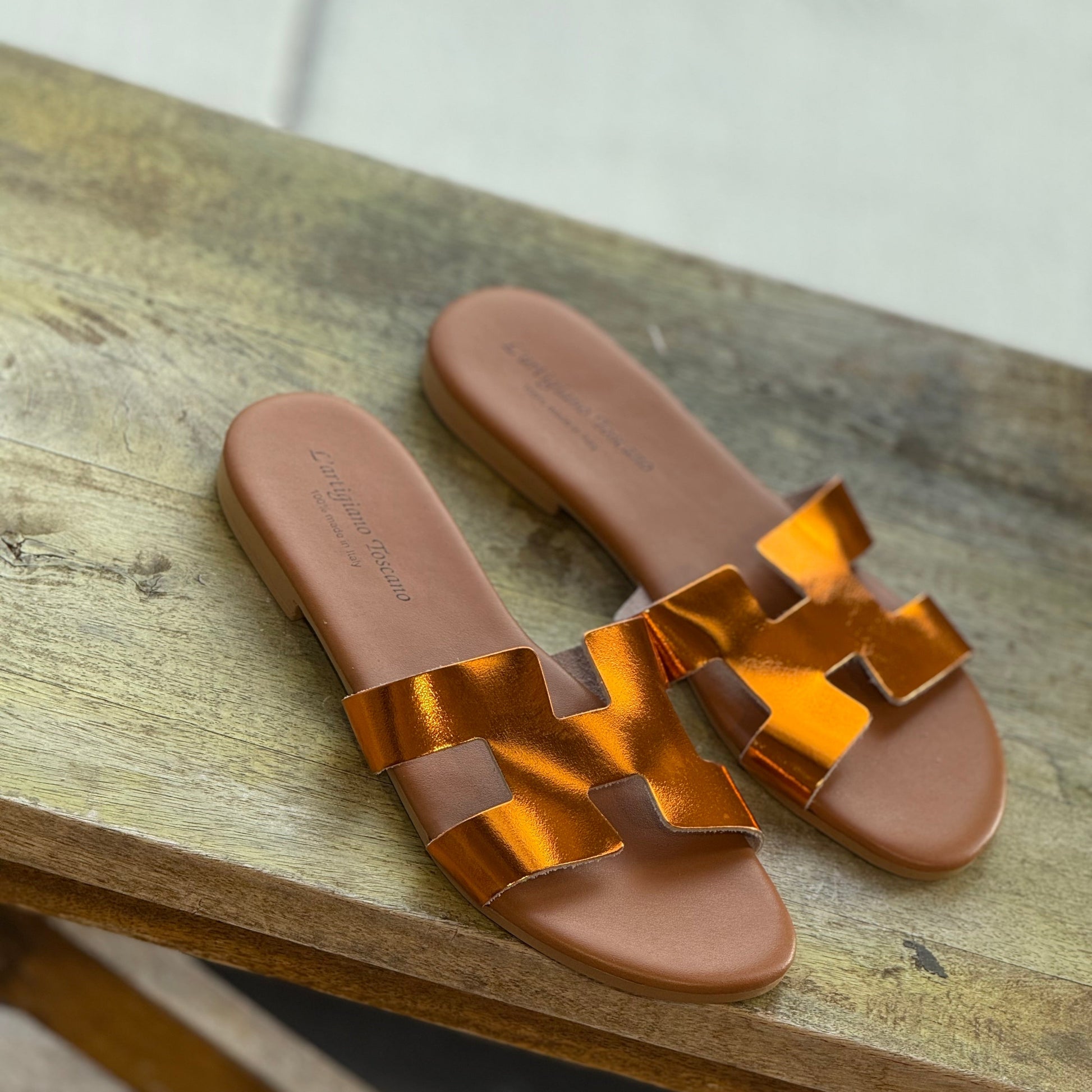 Sandalias Hermés Naranja Metálico